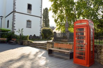 A photograph of one of the mini phone box libraries in Königswinter