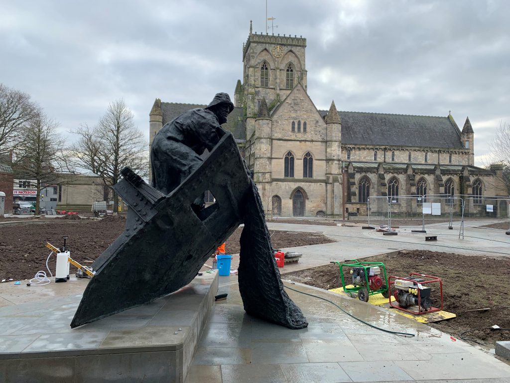 Fishermens Memorial Statue in place in St James Square outside Grimsby Minster