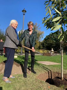 Pam and Rachael Shreeve tree planting