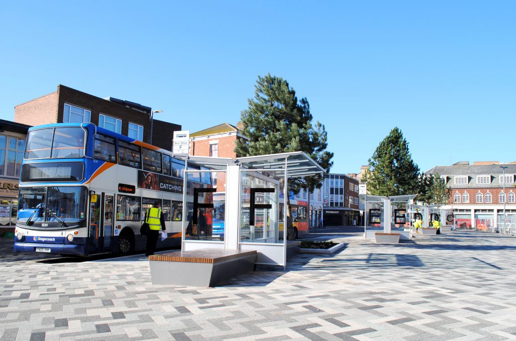 Grimsby Riverhead buses