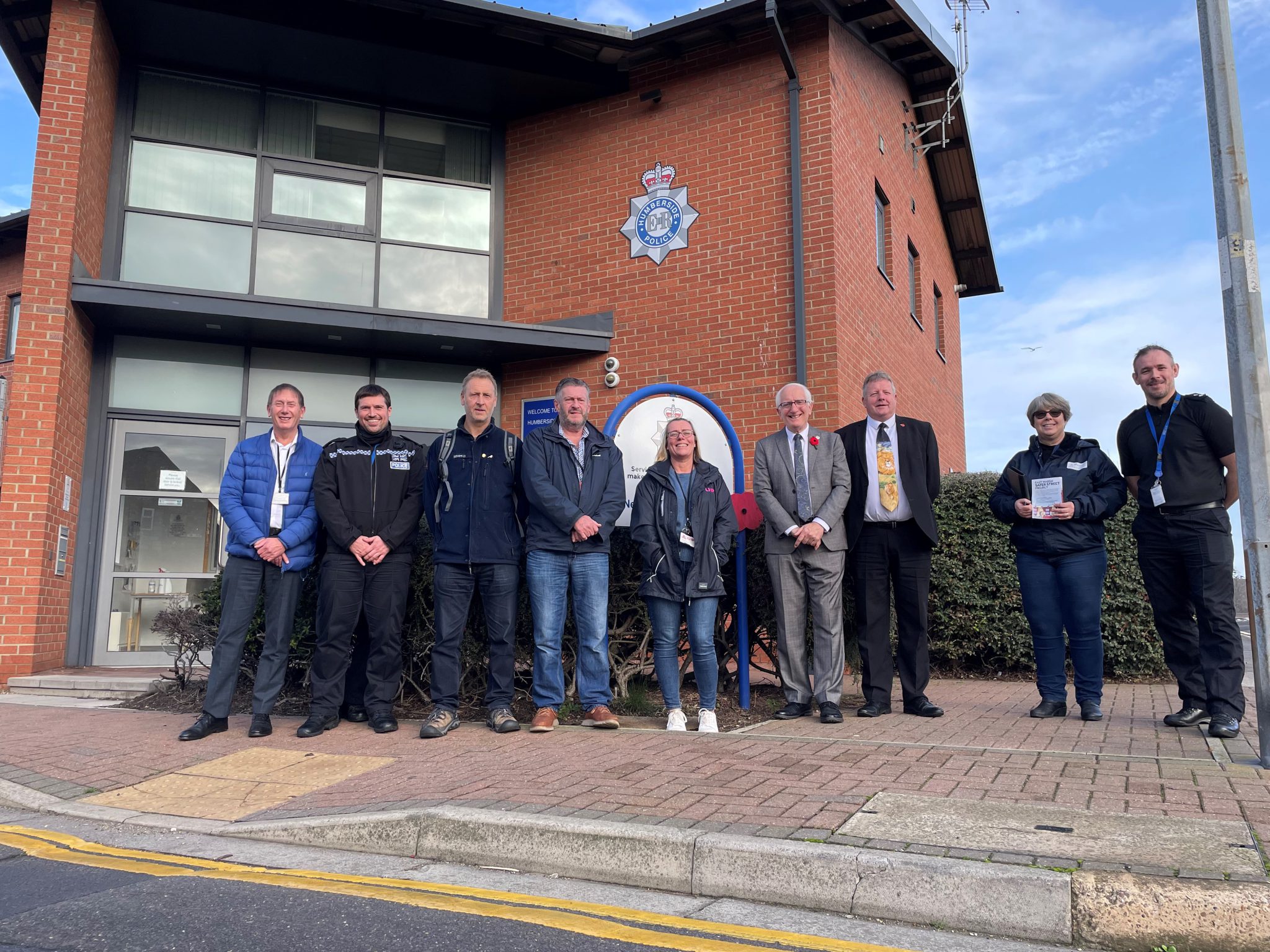 Residents praise free home security kits as second round set to start