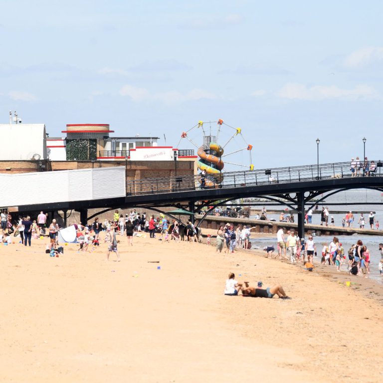 An Integrational Project – Research into growing up in coastal communities Results and Findings