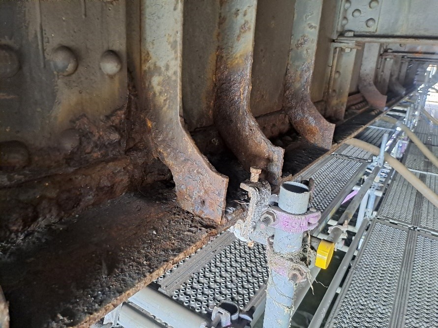 Corroded area to beams