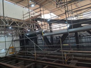 Shows preparation works to Span 4 lifting