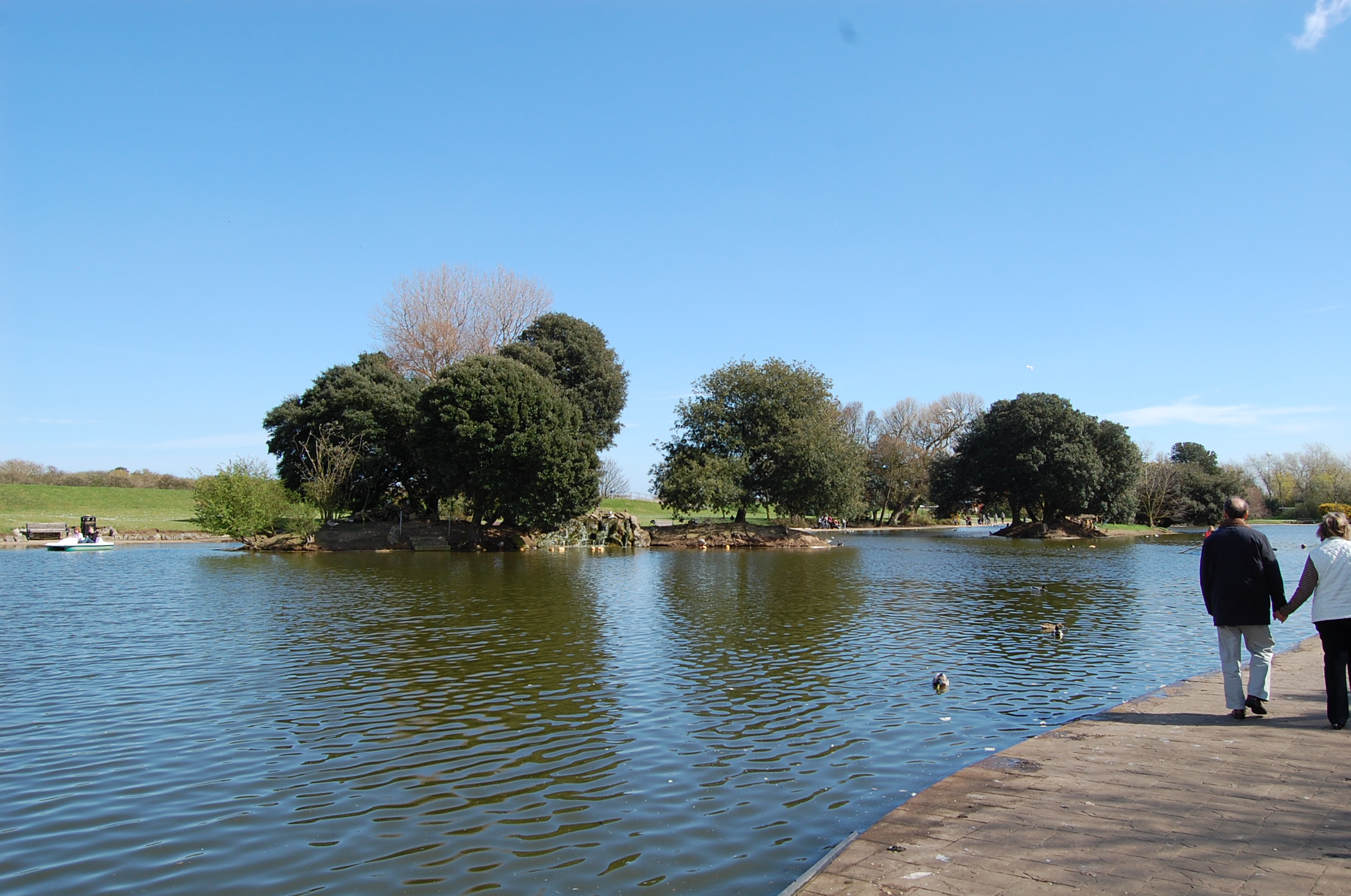 Lake and trees at Cleethorpes Boating Lake