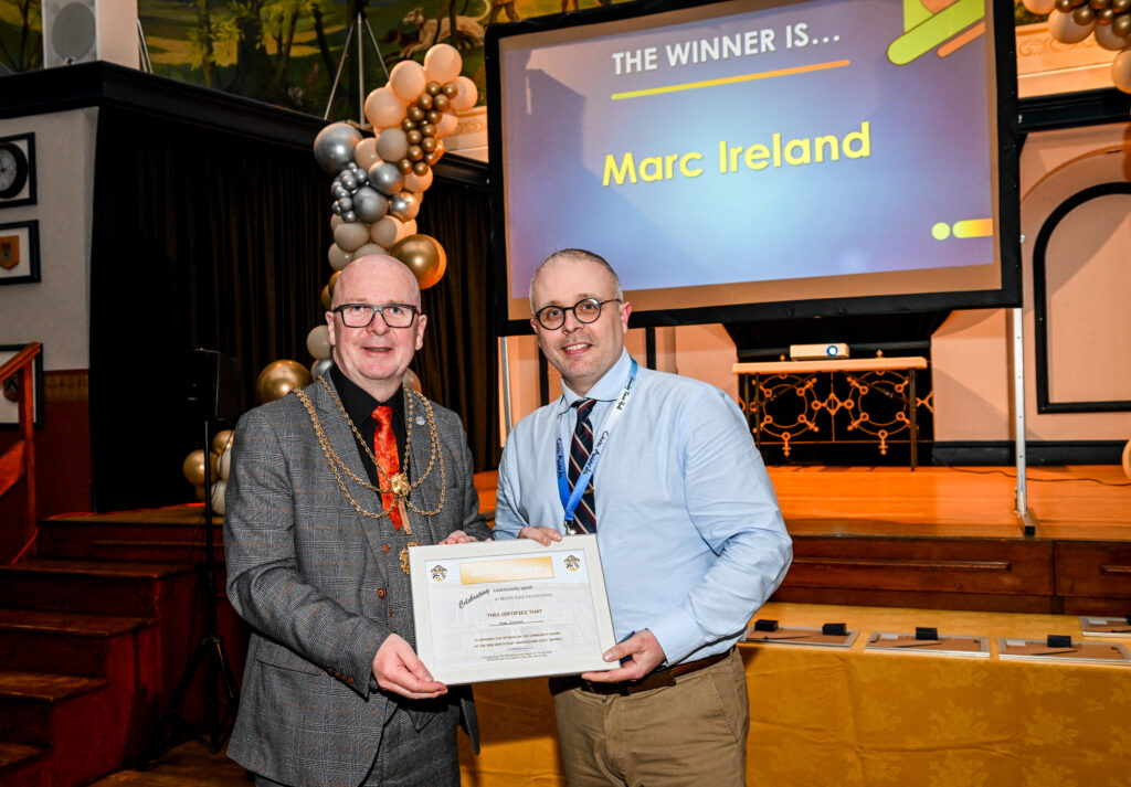 Mark Ireland receives the Veteran in the Community Award