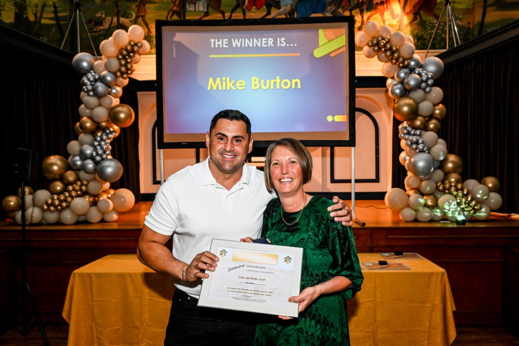 Mike Burton receives the Sporting Wellness Award