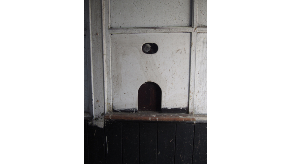 Builidng 89 Cash Point