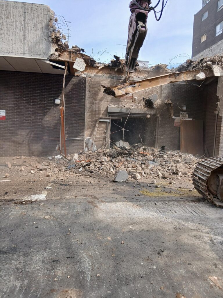 Start of demolition at top town market