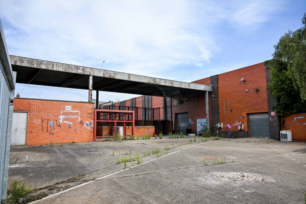 3-15 Osborne St exterior 2025
