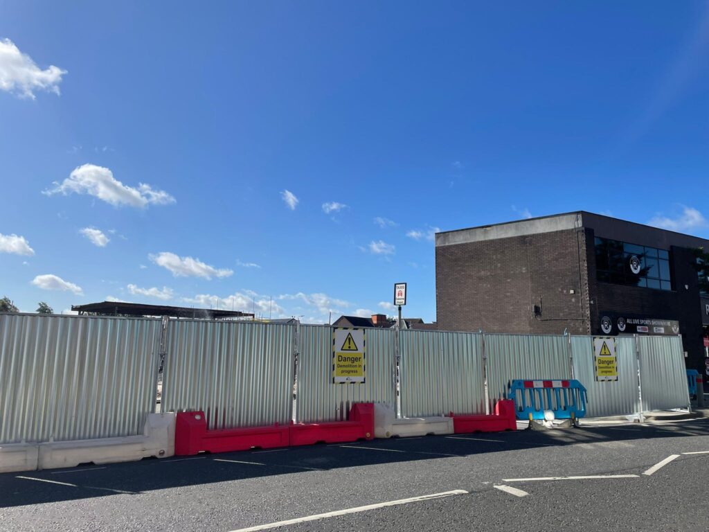 Osborne St demolition site - shows blue sky and buildings
