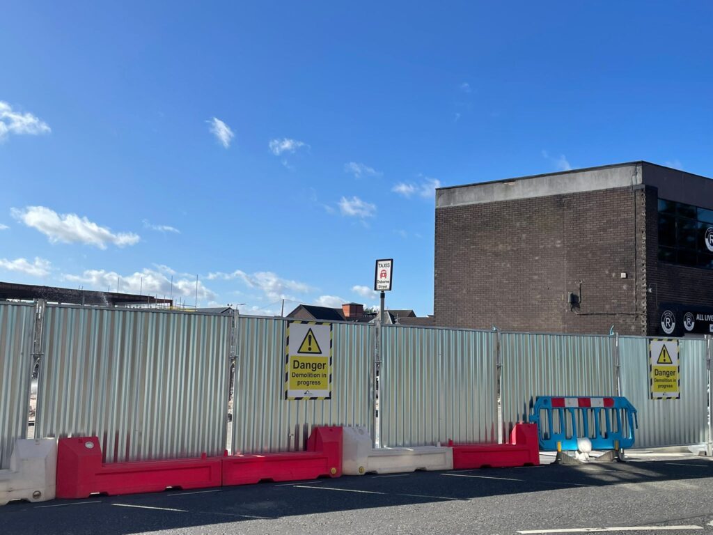 Osborne St demolition site - shows blue sky and buildings