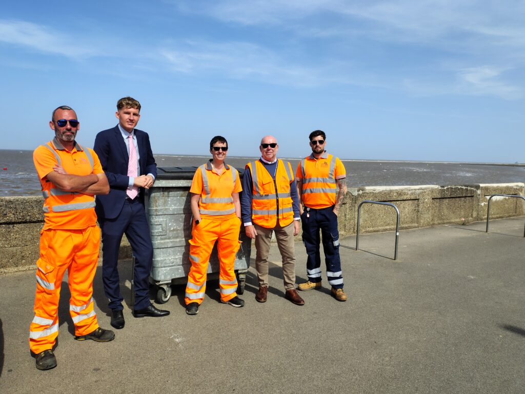New bins installed along Cleethorpes prom in time for bumper Summer season 