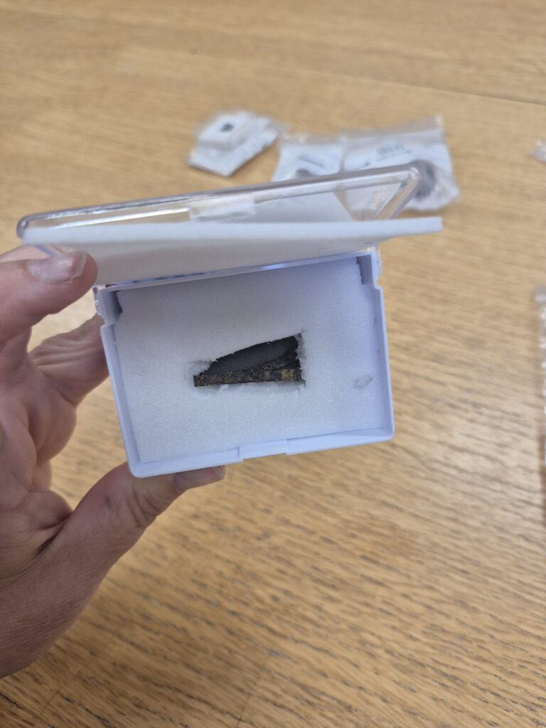 Tweezers
